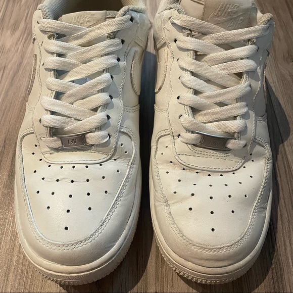 Nike Air Force 1 ‘07 White - Picture 4 of 7